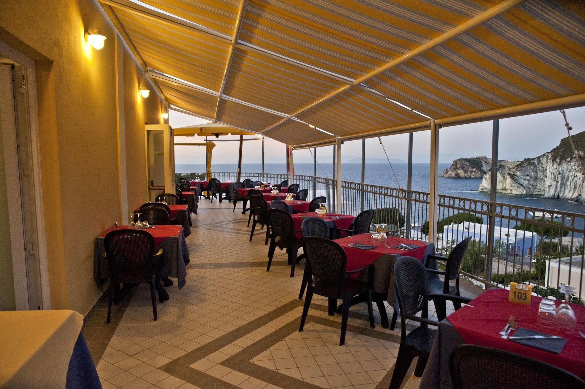 Hotel Villaggio Dei Pescatori Ponza Luaran gambar