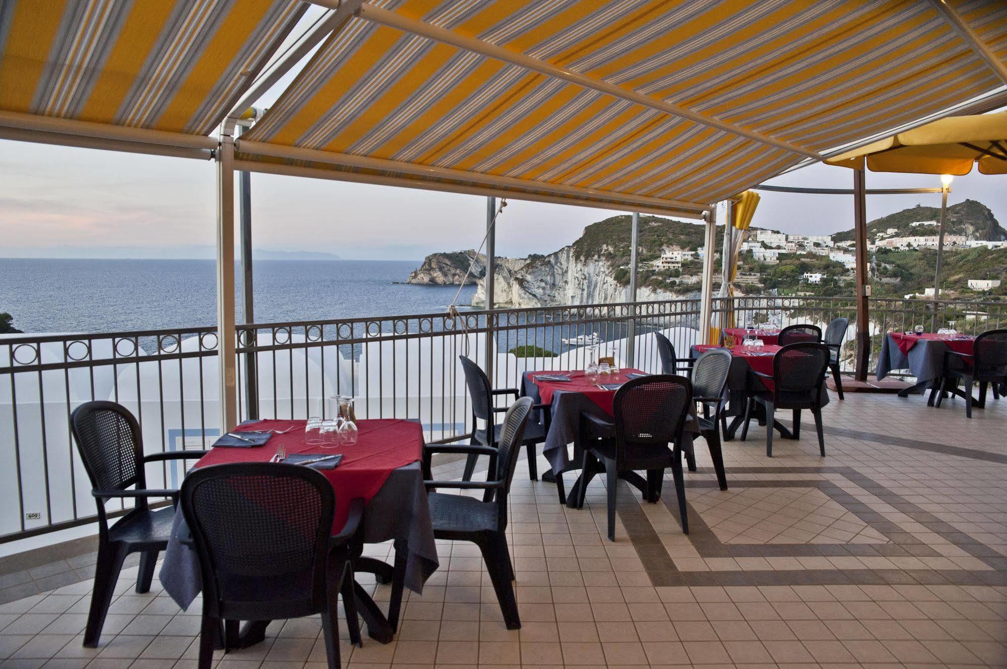 Hotel Villaggio Dei Pescatori Ponza Luaran gambar