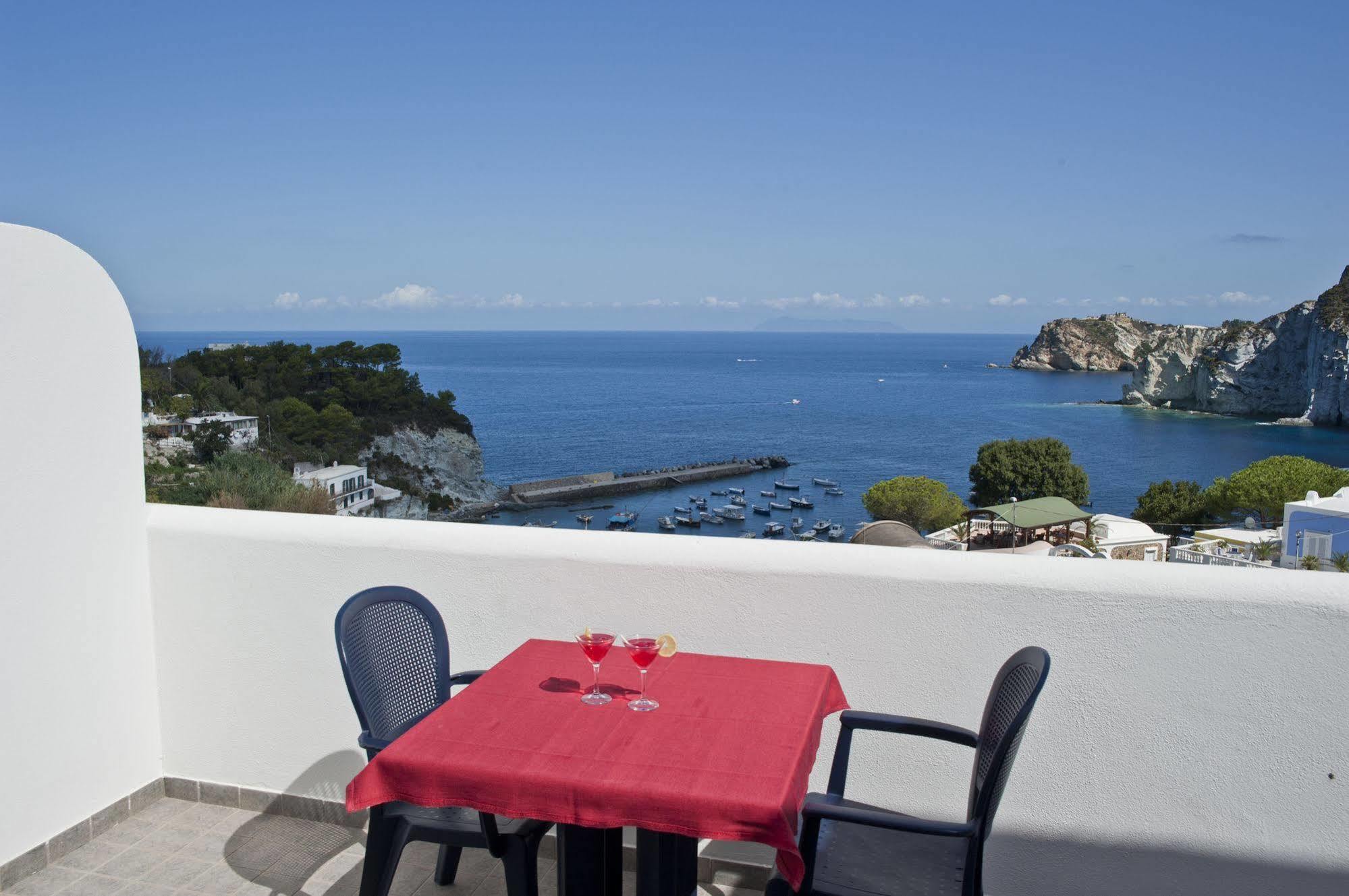 Hotel Villaggio Dei Pescatori Ponza Luaran gambar