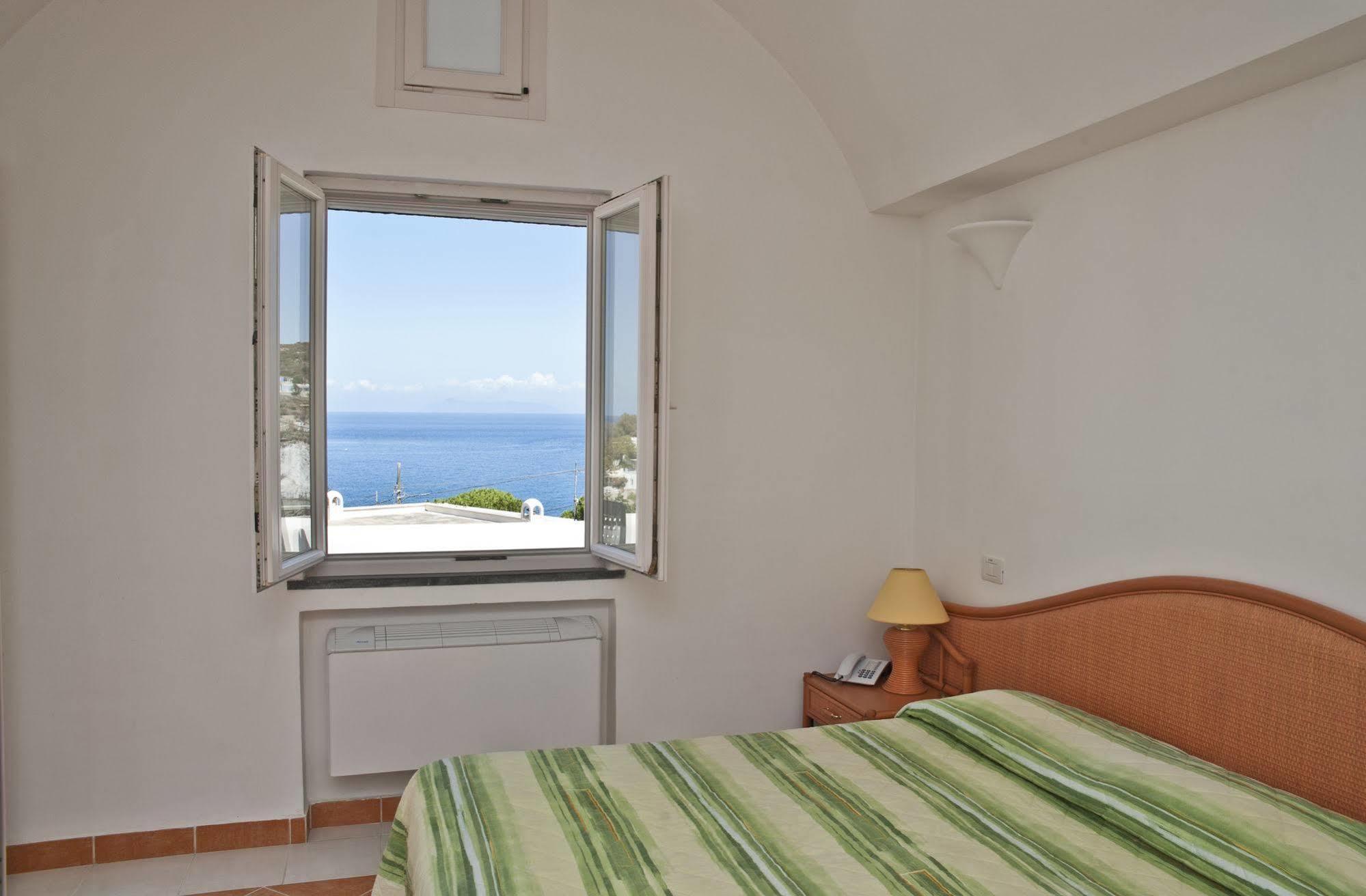 Hotel Villaggio Dei Pescatori Ponza Luaran gambar